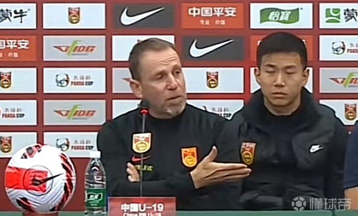 李某某